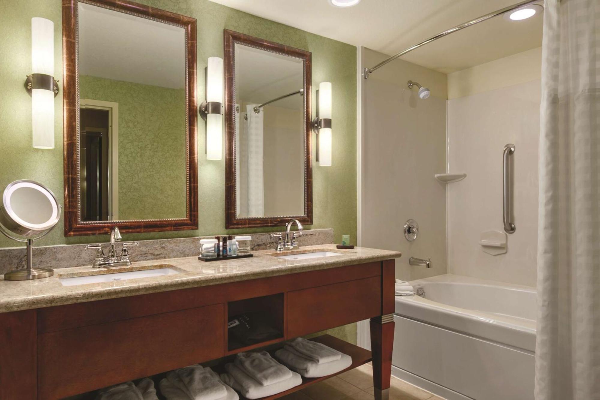 Embassy Suites Omaha- La Vista/ Hotel & Conference Center Ngoại thất bức ảnh