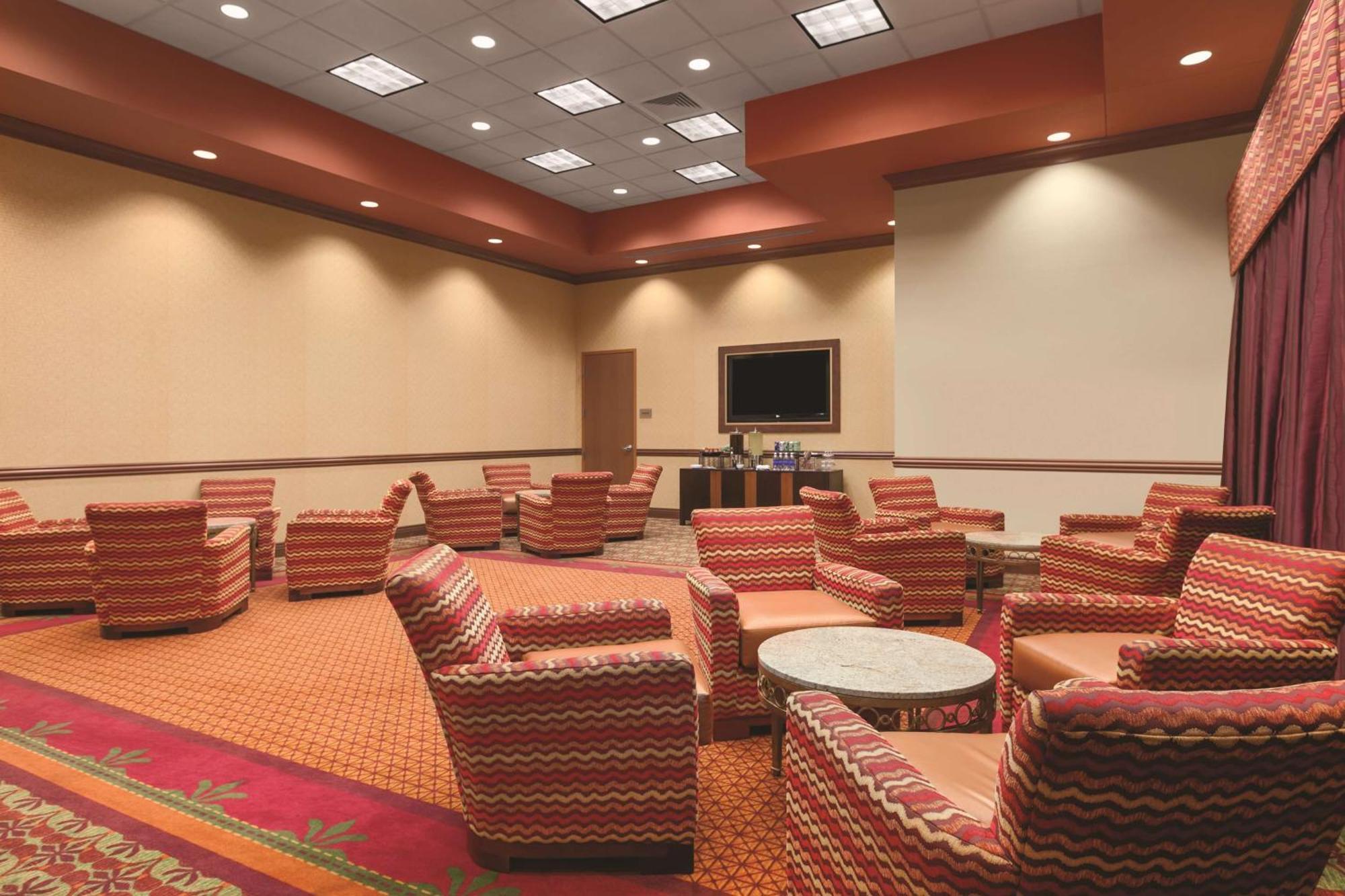Embassy Suites Omaha- La Vista/ Hotel & Conference Center Ngoại thất bức ảnh
