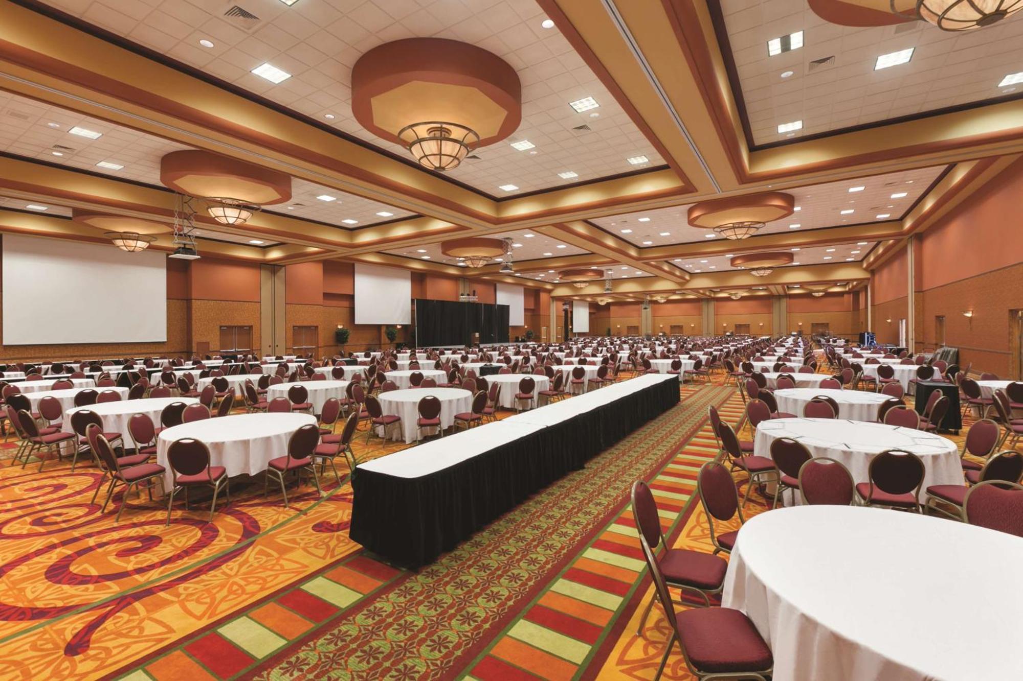 Embassy Suites Omaha- La Vista/ Hotel & Conference Center Ngoại thất bức ảnh