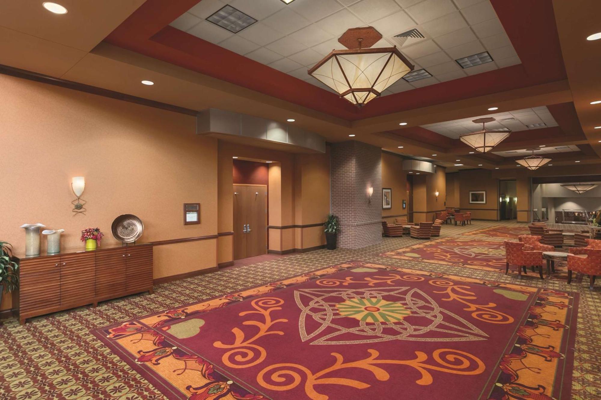 Embassy Suites Omaha- La Vista/ Hotel & Conference Center Ngoại thất bức ảnh